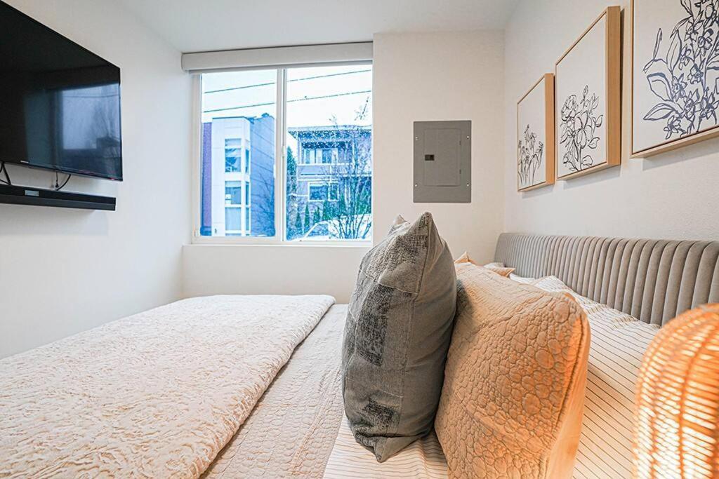 Modern Home, Rooftop View, 3 Block Beacon Station Seattle Buitenkant foto